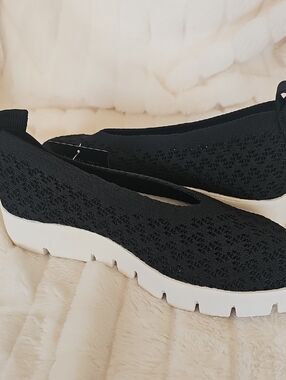 bernie mev. Black Knit Slip-On Flats with White Platform Sole